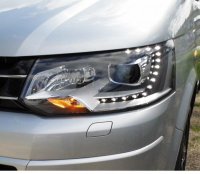 LED Tagfahrlicht Scheinwerfer passend für VW T5 Facelift 09-15 schwarz DEPO